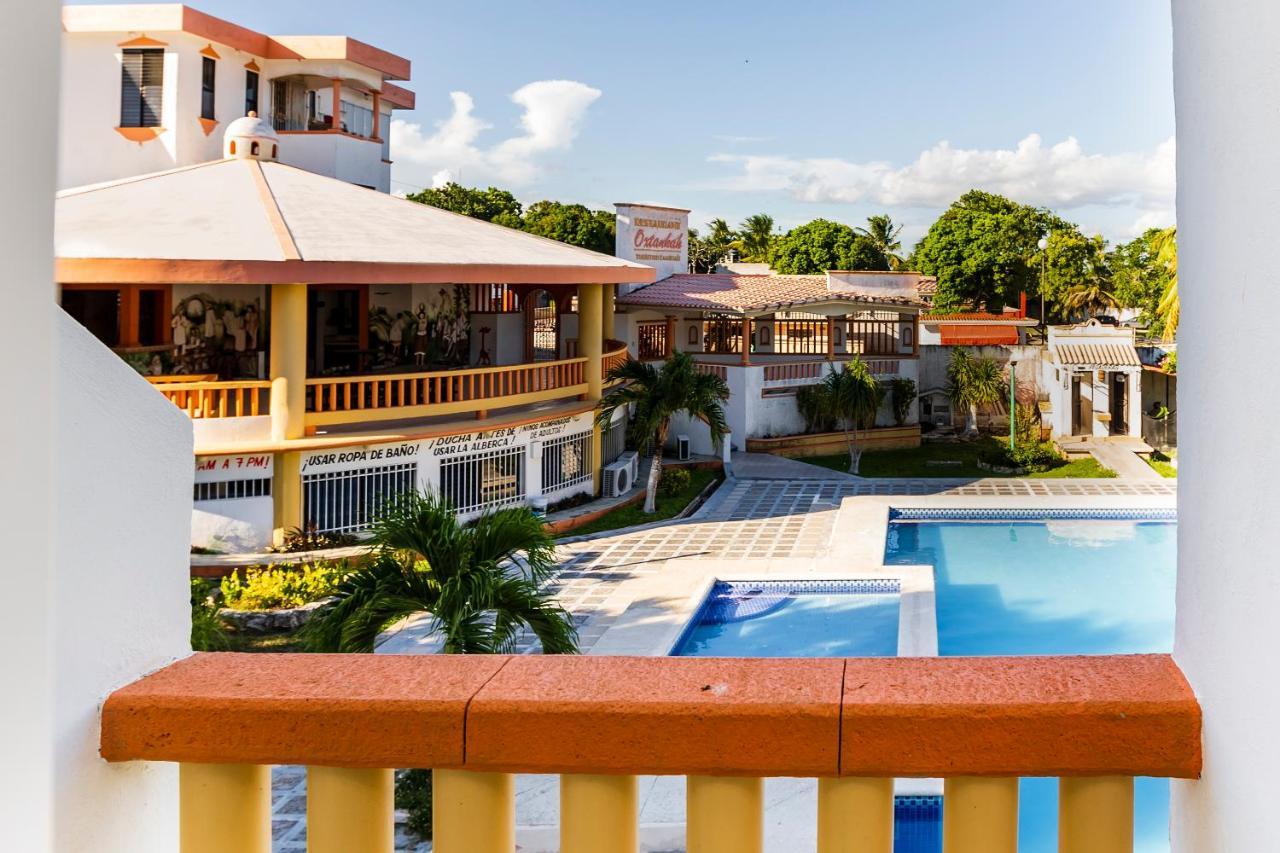 Capital O Oxtankah,Chetumal Bay Hotel Calderitas Exterior photo